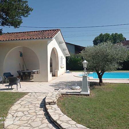 La Maison Basque Sainte-Livrade-sur-Lot Dış mekan fotoğraf