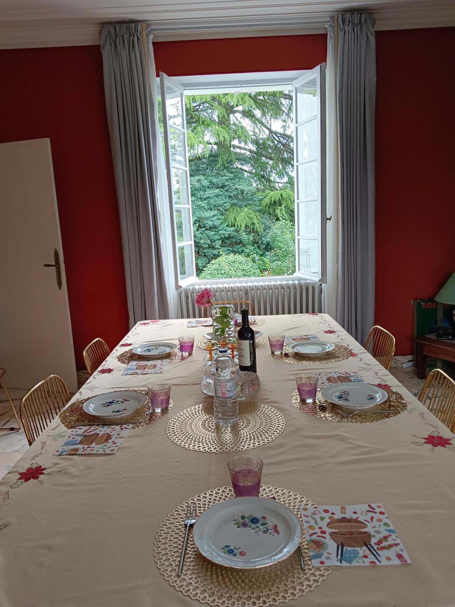 La Maison Basque Sainte-Livrade-sur-Lot Dış mekan fotoğraf